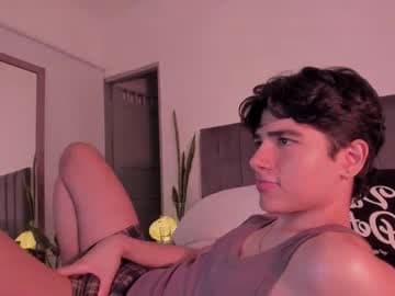 Hii im Zay.                 I save money for education. PVT Open. live cam