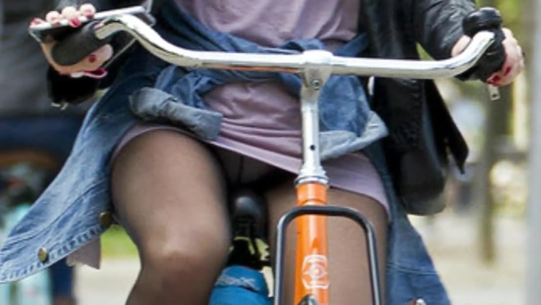 bicycle upskirt_main_thumbnail