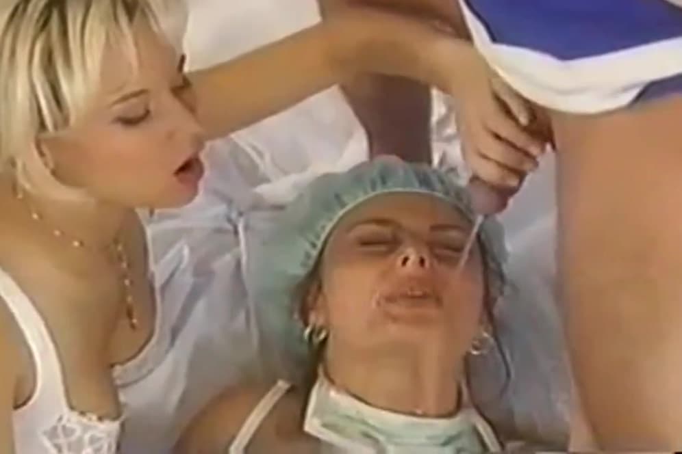 Fisting and Pissing Clinic Style_main_thumbnail