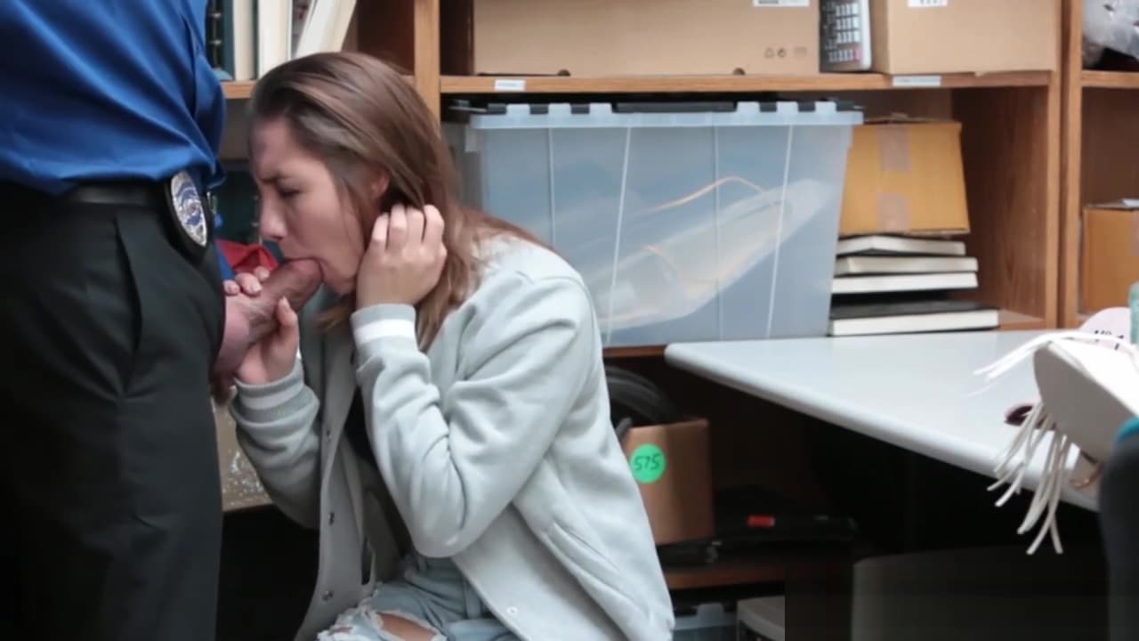 Surveillance Guard Bangs Sexy teen 18+ Thief In Return For Release_main_thumbnail