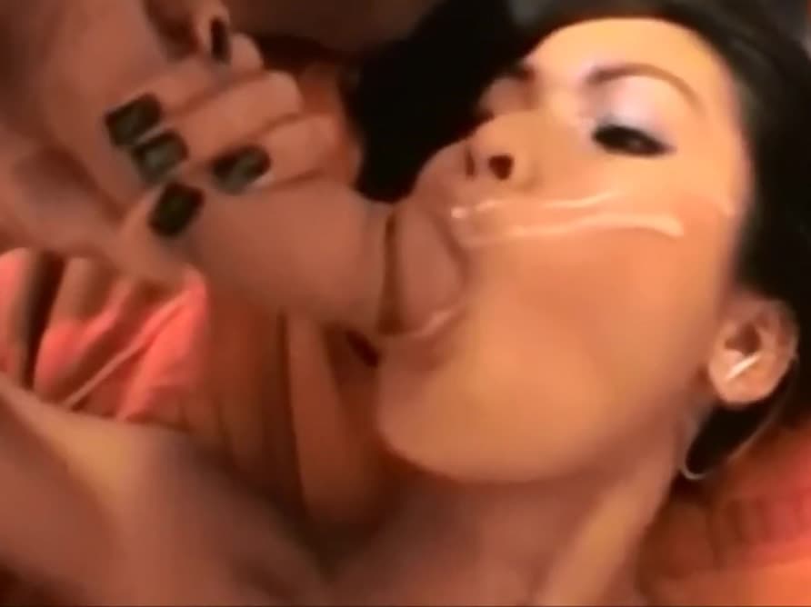 Asian beauty paid to take 3 facials_main_thumbnail