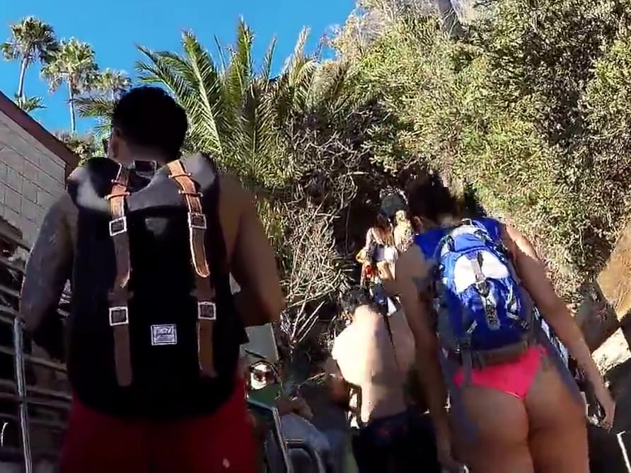 Candid Bikini 2_main_thumbnail