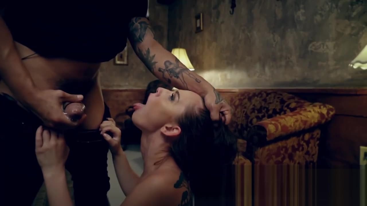 Bubbly teens find pleasure at Hostel 18_main_thumbnail