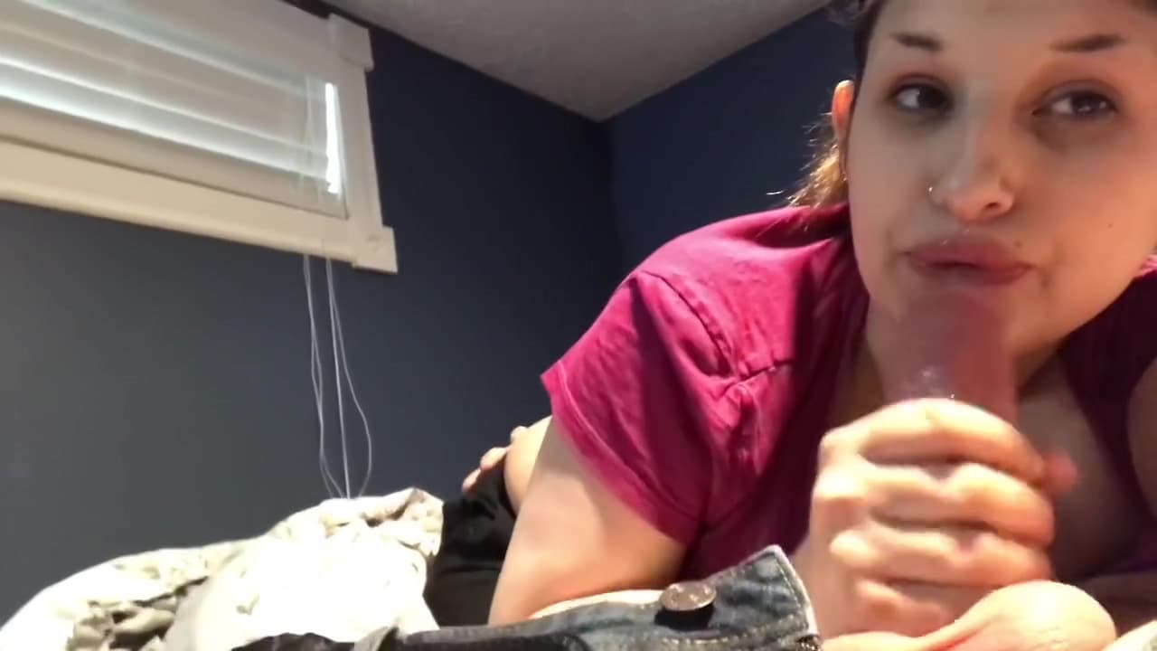 Eva sucks my cock while I rest! :o_main_thumbnail