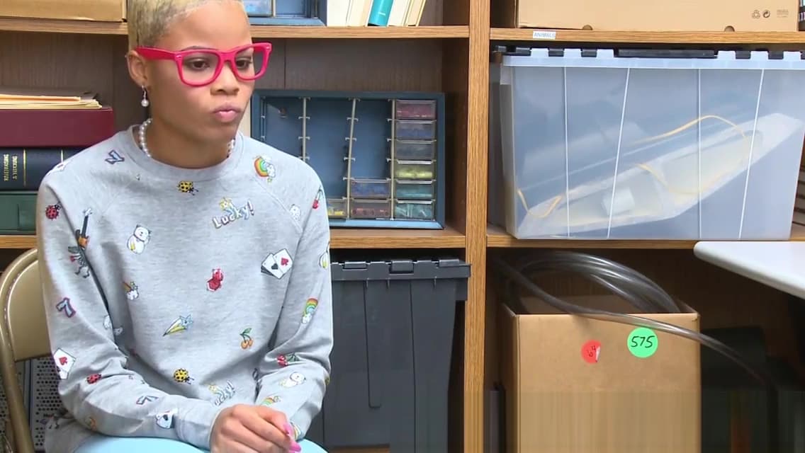 Ebony teen 18+ delinquent rides cock_main_thumbnail