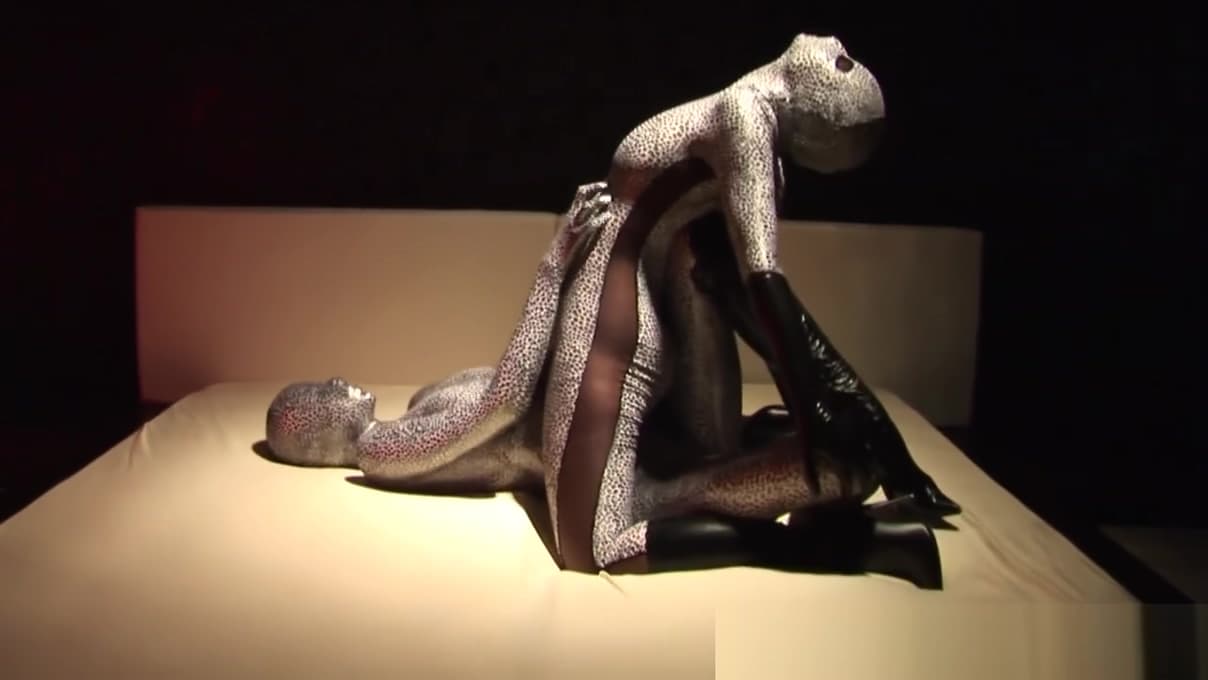 Crazy couple strips in tight spandex_main_thumbnail