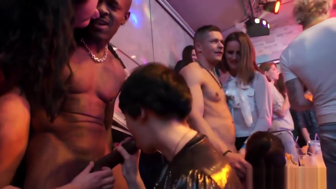 Real party teens 18+ suck rod_main_thumbnail
