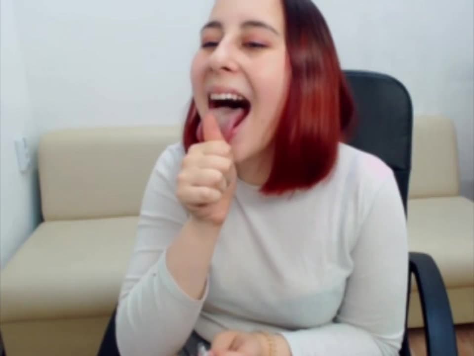 Smoking Beauty 111_main_thumbnail