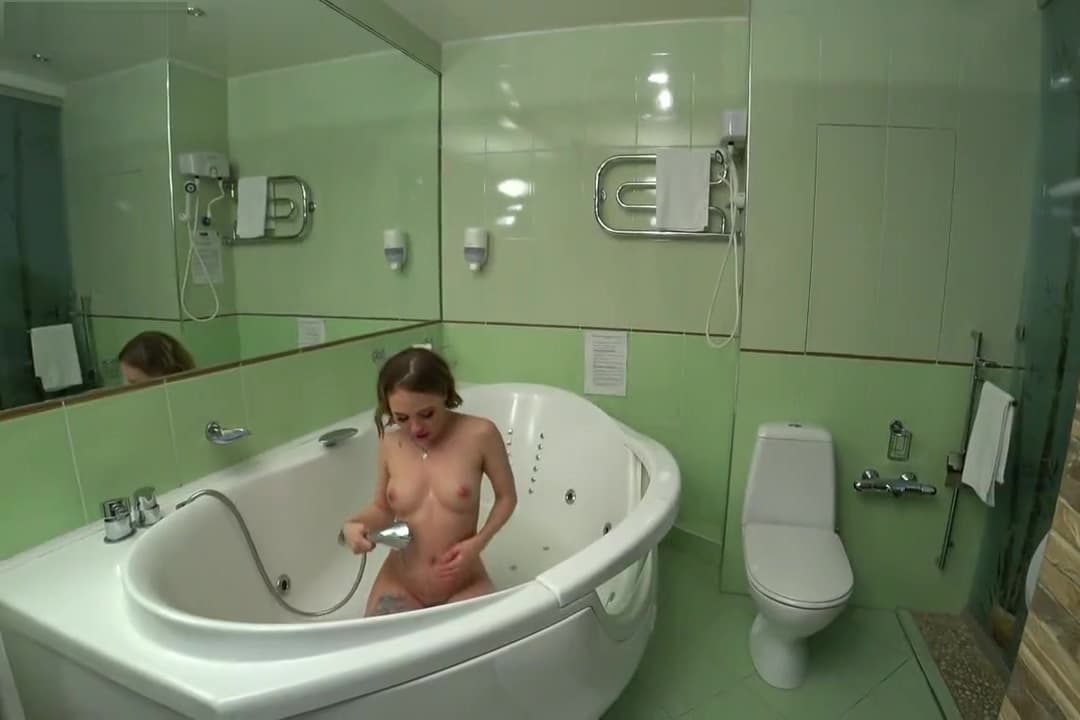 Big ass Russian blonde pissed and fucked_main_thumbnail