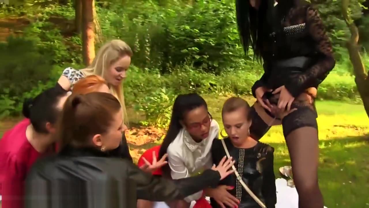 Glam lesbos piss outside_main_thumbnail