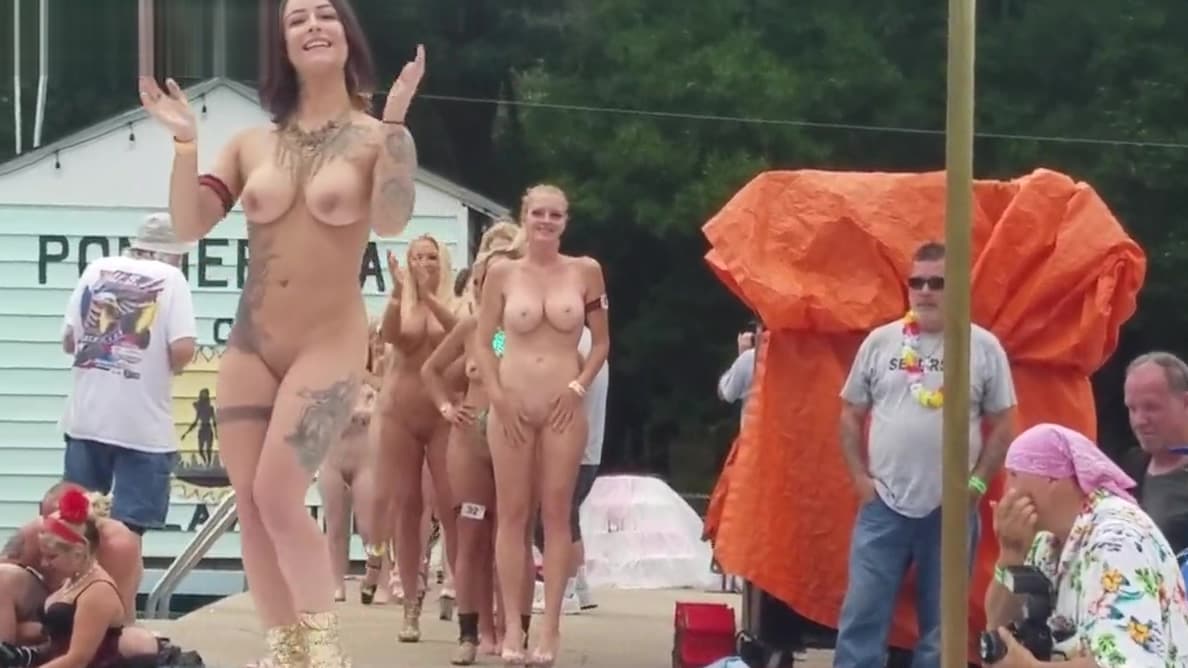 Group of naked girls Nudes a Poppin 2019_main_thumbnail