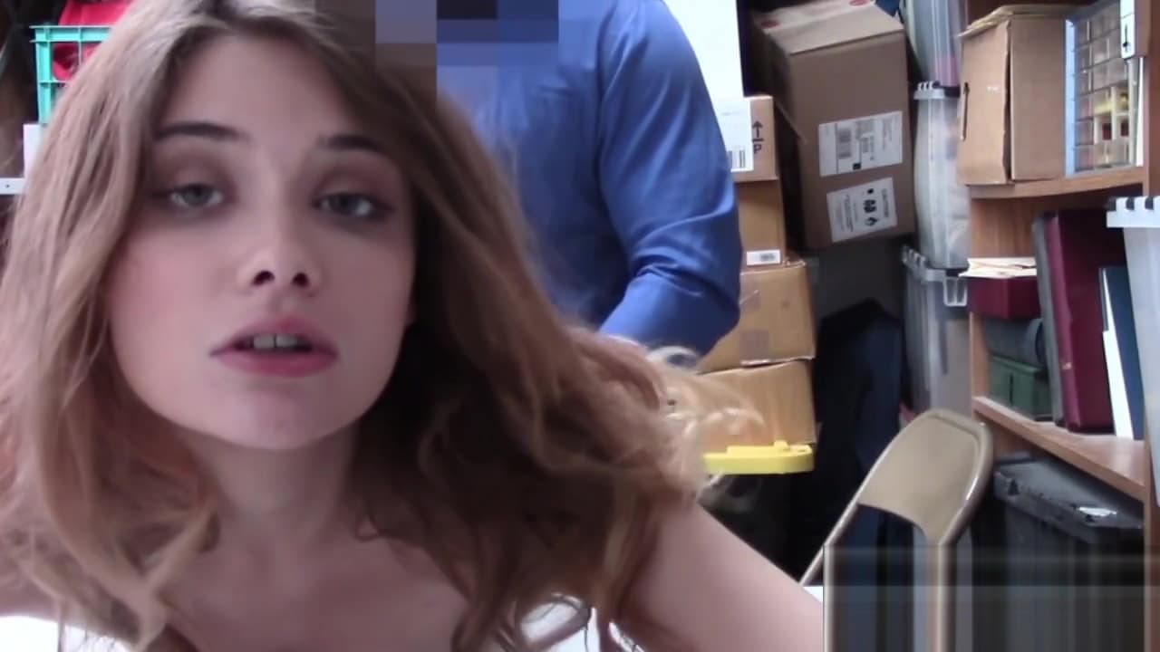 Big dick disappears in hot teen 18+_main_thumbnail