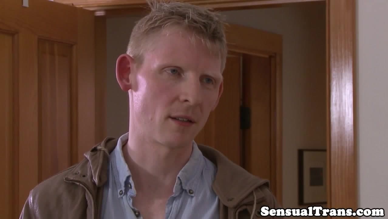 Masturbating shemale rimmed by mature female_main_thumbnail