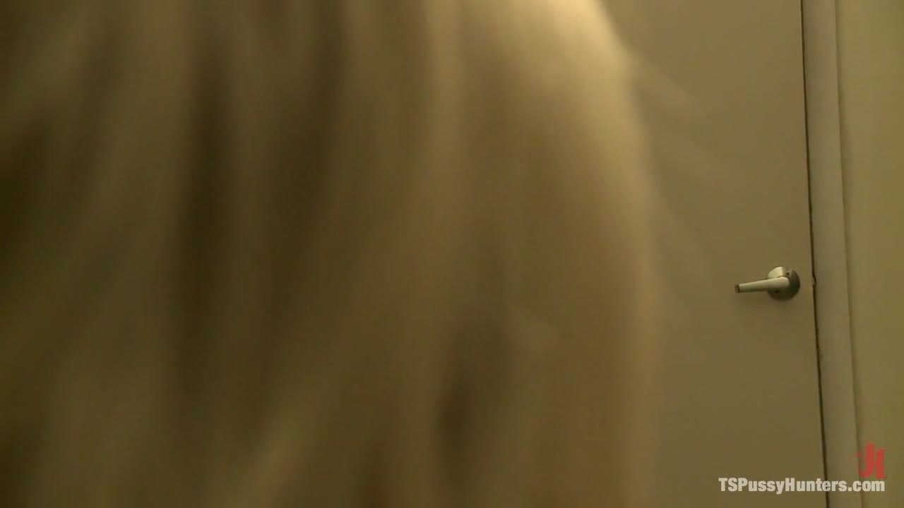 Hottest Fucking of Ts Cock in a Tight Pussy_main_thumbnail