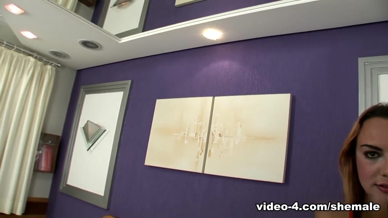 Bianca Andrade video thumbnail 2