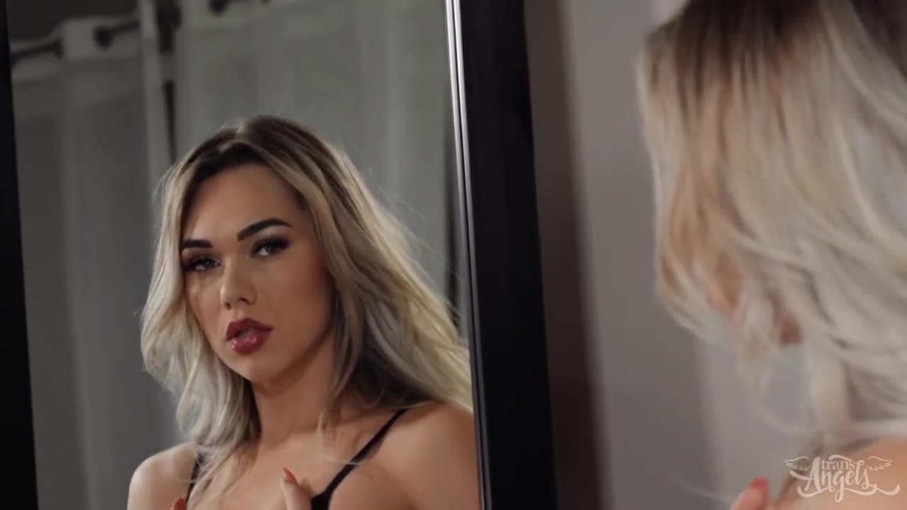 Horny Ladyboy Emma Rose Crazy Xxx Clip_main_thumbnail