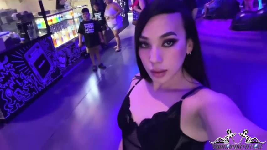 Kasey Kei Gets Slutty In The Car_main_thumbnail