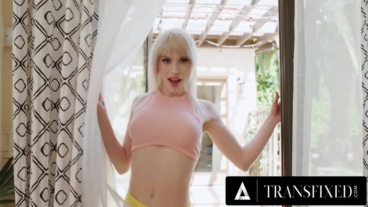 Horny Izzy Wilde Interrupts Aften Opals Fuck With Her Bf To Take His Place! Cuckold_main_thumbnail