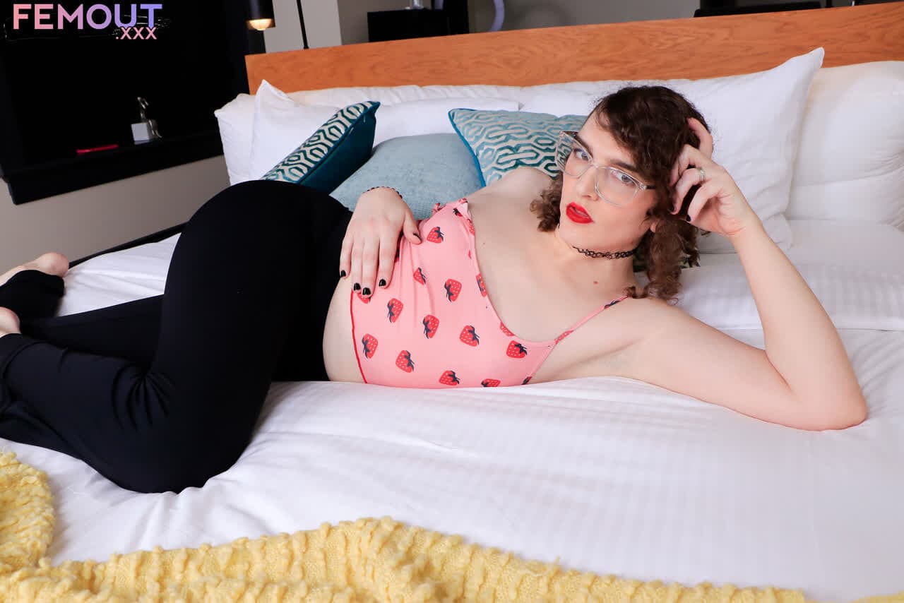 Naomi Rose video thumbnail 3